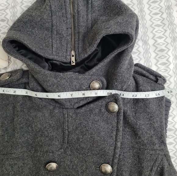 Community hooded wool vest.  Size S. - Picture 11 of 15